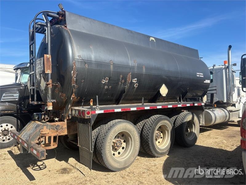 Freightliner Coronado 8x6 Water Truck (Inoperable) Vesisäiliöautot