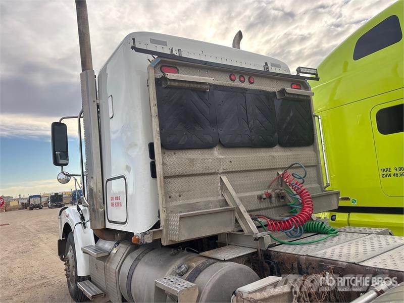 Freightliner Coronado 122 6x4 T/A Sleeper Truck Tractor وحدات الجر