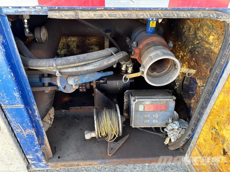 Freightliner Coronado 122 8x6 Water Truck (Inoperable) Autocisterne