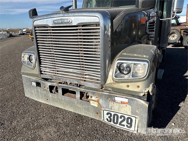 Freightliner Coronado 6x4 T/A Sleeper Truck Tractor Truck Tractor Units