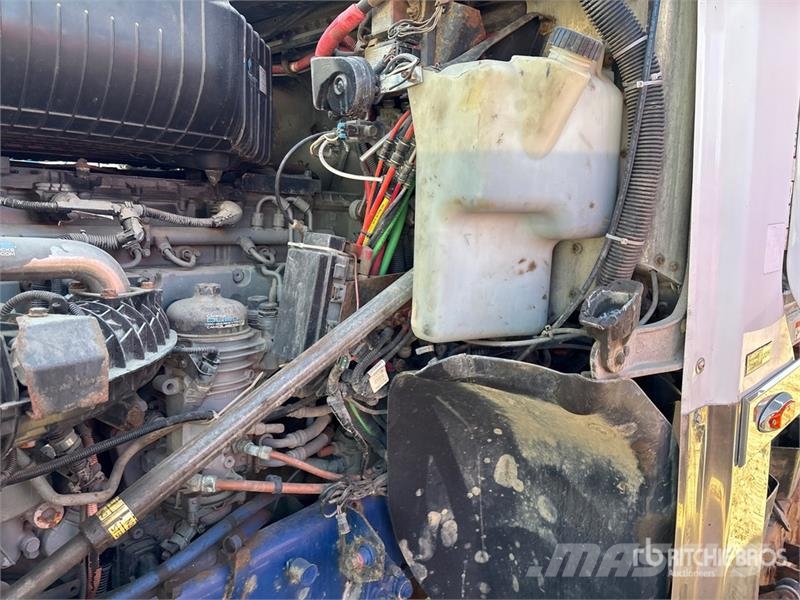 Freightliner Coronado 122 6x4 T/A Sleeper Truck Tractor Çekiciler