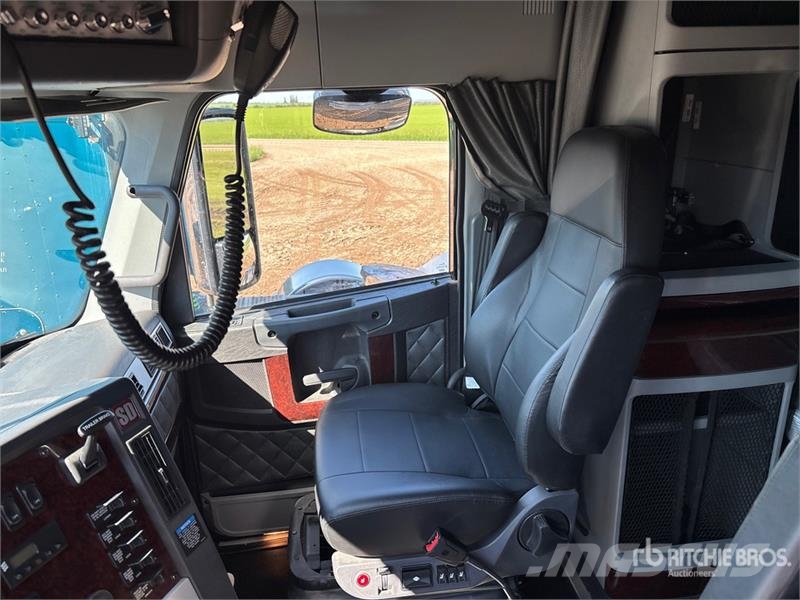 Freightliner Coronado 122SD Тягачі