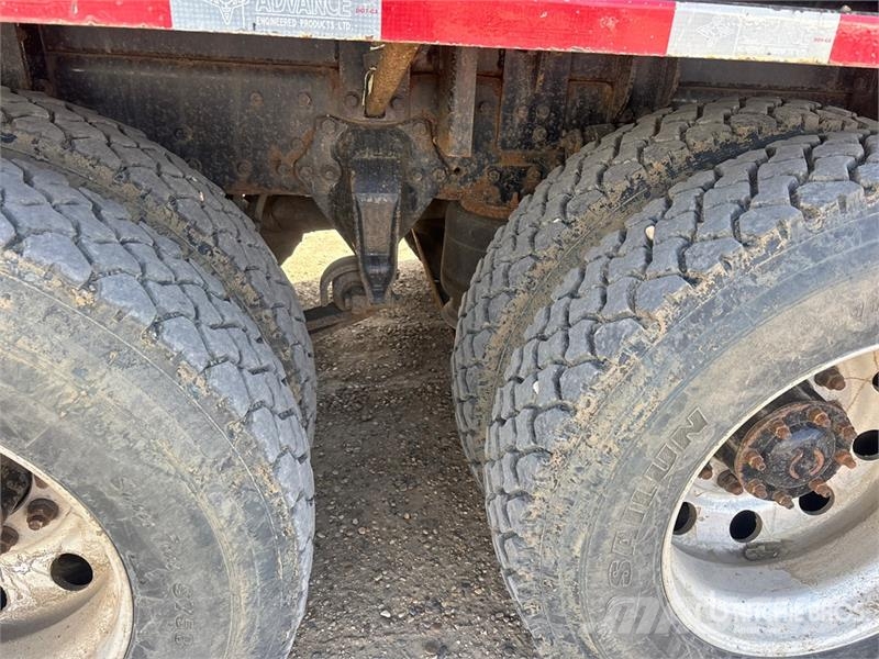 Freightliner Coronado 122 8x6 Sleeper Pressure Truck Ostali kamioni