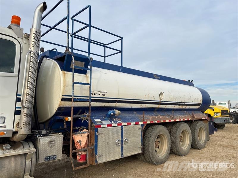 Freightliner Coronado 122 20000 L 8x6 Water Truck (Inoperable) صهاريج مياه