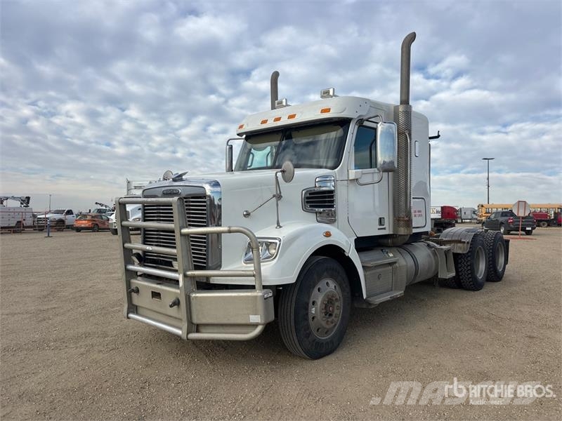 Freightliner Coronado 122 6x4 T/A Sleeper Truck Tractor وحدات الجر