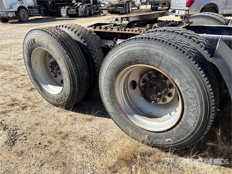 Freightliner Coronado 122 6x4 T/A Sleeper Truck Tractor Çekiciler