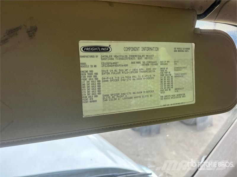 Freightliner Coronado 122 6x4 T/A Sleeper Truck Tractor وحدات الجر