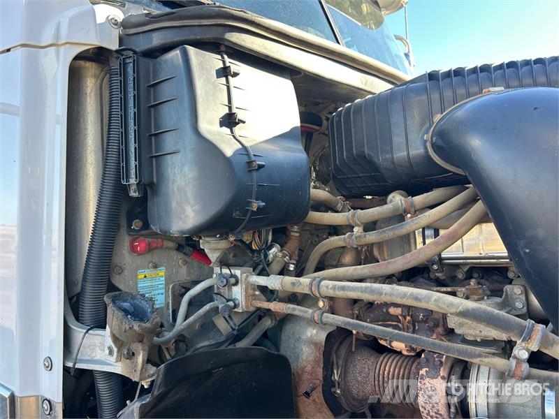 Freightliner Coronado 6x4 T/A Sleeper Truck Tractor Sadulveokid