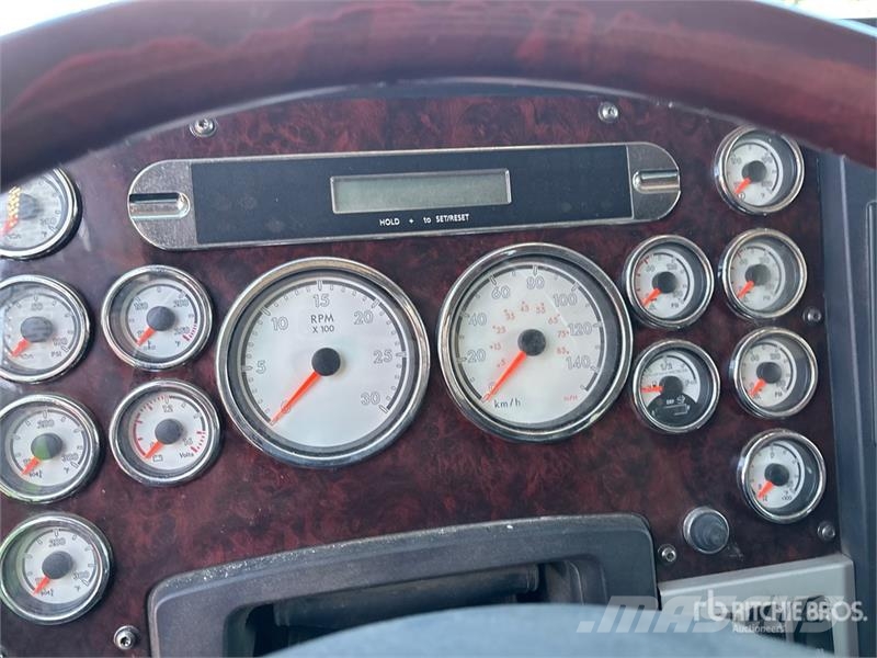Freightliner Coronado 122 6x4 T/A Sleeper Truck Tractor Çekiciler