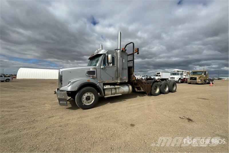 Freightliner Coronado 122SD 8x6 Tri/A Sleeper Truck Tractor Naudoti vilkikai