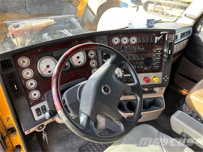 Freightliner Coronado 122SD Sattelzugmaschinen