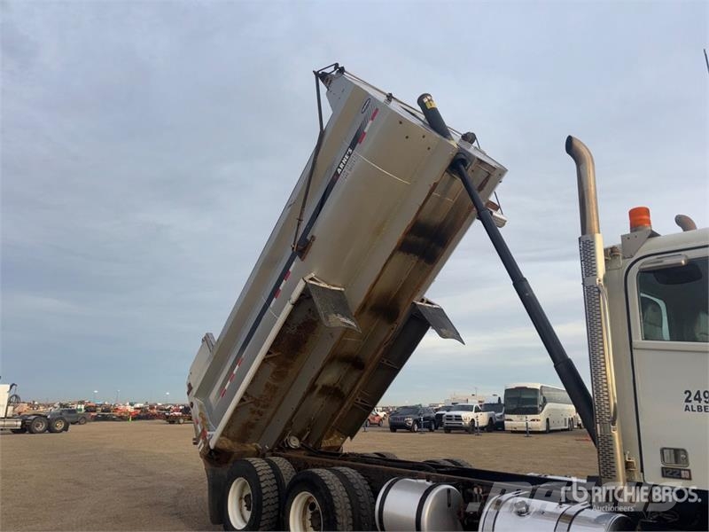 Freightliner Coronado 122 6x4 T/A Dump Truck Kipper