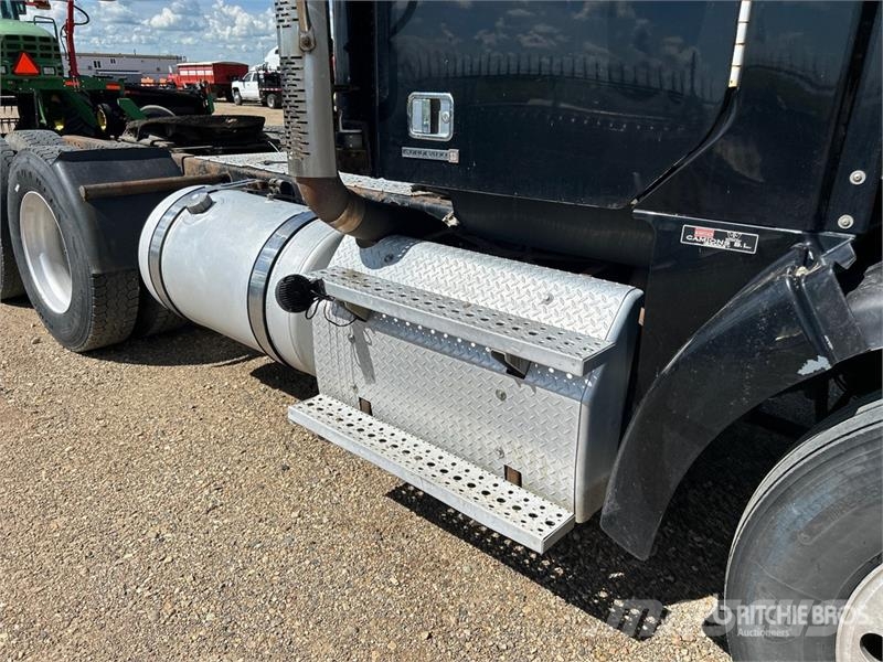 Freightliner Coronado 122 Vetopöytäautot