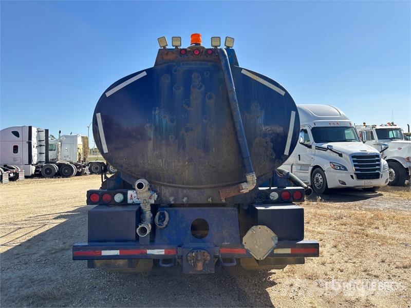 Freightliner Coronado 122 8x6 Water Truck (Inoperable) Autocisterne