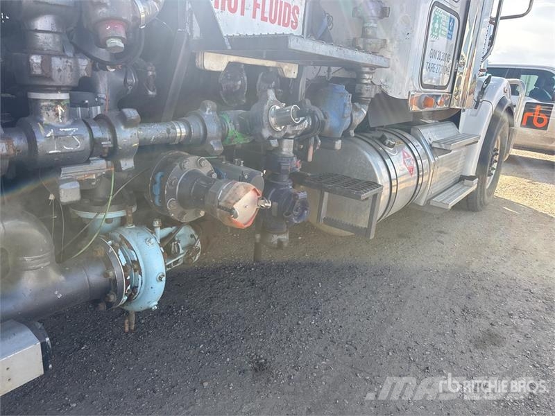Freightliner Coronado 122 8x6 Sleeper Pressure Truck Ostali kamioni