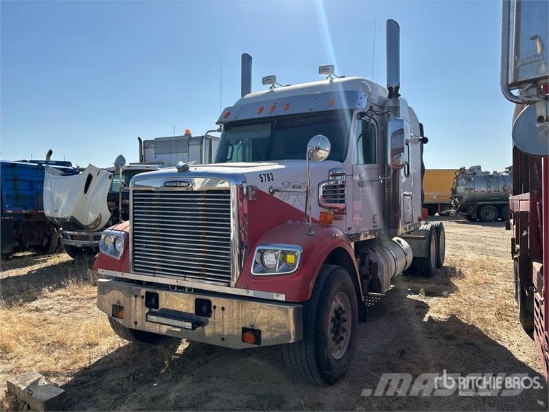 Freightliner Coronado 122 6x4 T/A Sleeper Truck Tractor Çekiciler