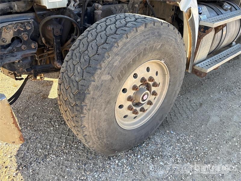 Freightliner Coronado 122 8x6 Water Truck (Inoperable) Autocisterne