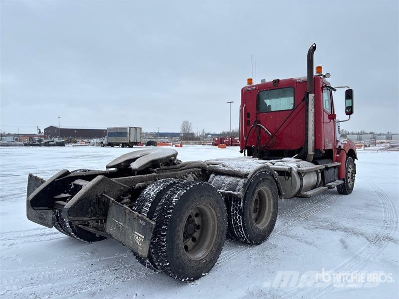 Freightliner Coronado 122 Tegljači