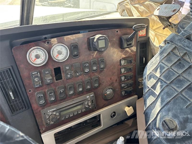 Freightliner Coronado 122 8x6 Water Truck (Inoperable) Autocisterne