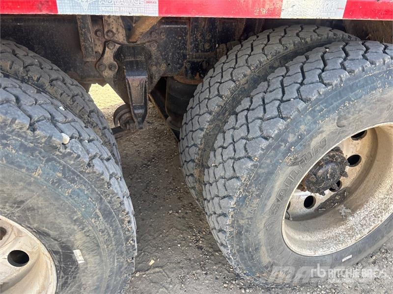 Freightliner Coronado 122 8x6 Sleeper Pressure Truck Ostali kamioni