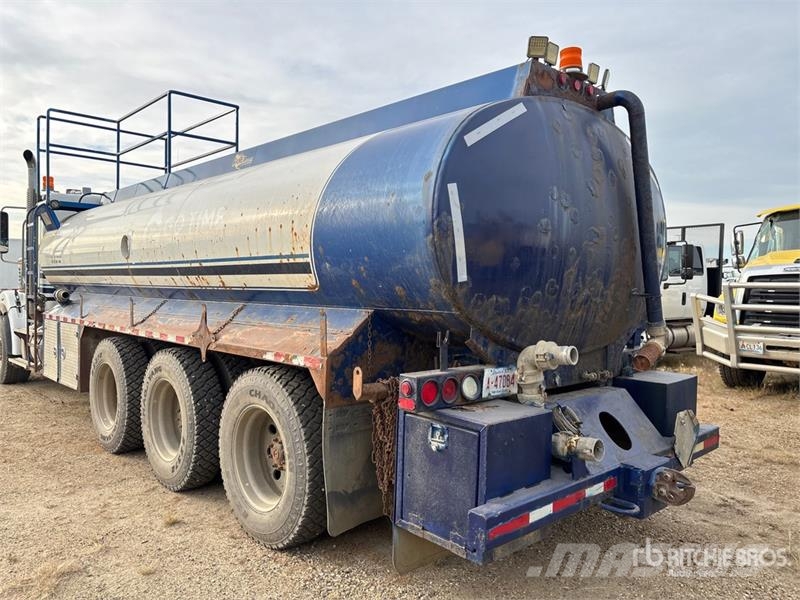 Freightliner Coronado 122 20000 L 8x6 Water Truck (Inoperable) صهاريج مياه
