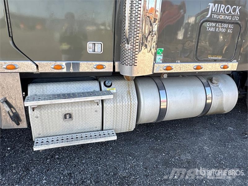 Freightliner Coronado 6x4 T/A Sleeper Truck Tractor Truck Tractor Units