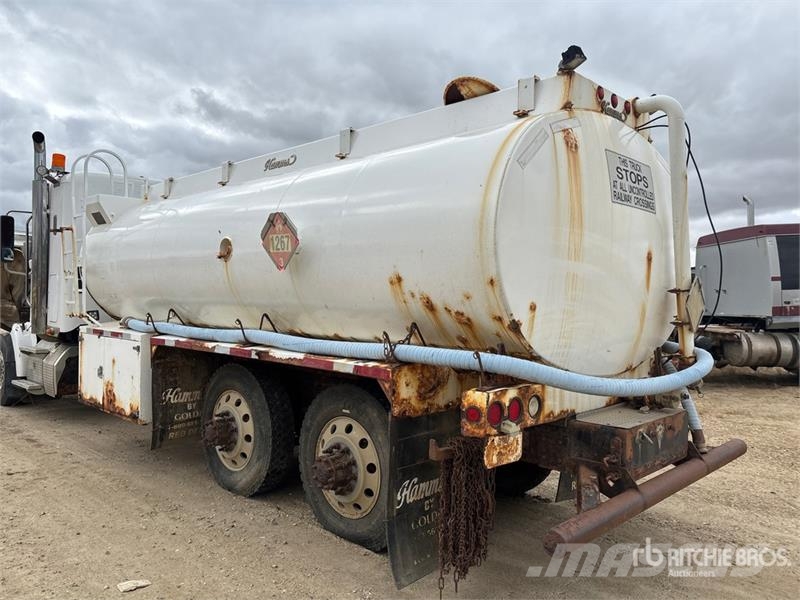 Freightliner Coronado SD 6x4 Sleeper Tanker Truck (Inoperable) Tankwagen