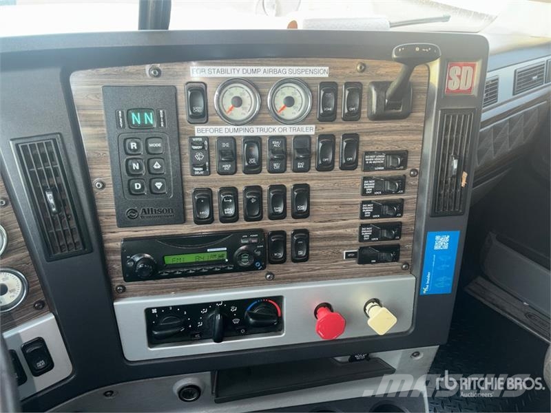 Freightliner Coronado 122 6x4 T/A Dump Truck Kipper