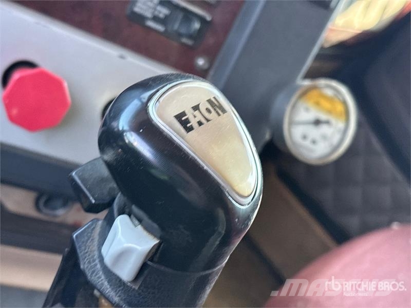 Freightliner Coronado 122 6x4 T/A Sleeper Truck Tractor Çekiciler