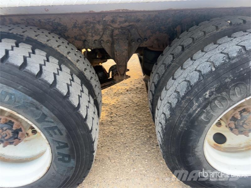 Freightliner Coronado 122 6x4 T/A Dump Truck Kipper