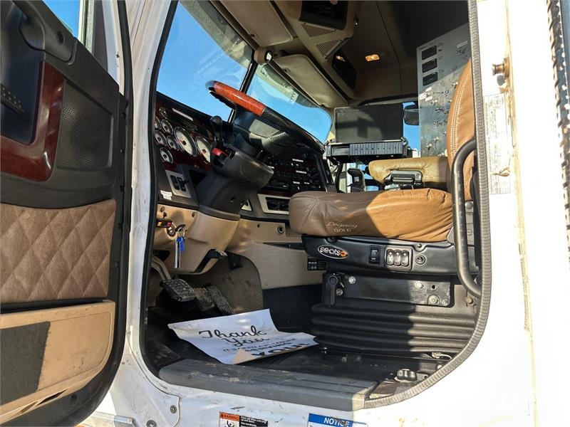 Freightliner Coronado 122 8x6 Sleeper Pressure Truck Ostali kamioni