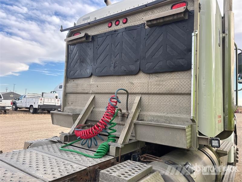Freightliner Coronado 122 6x4 T/A Sleeper Truck Tractor وحدات الجر