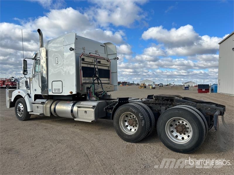 Freightliner Coronado 122SD Trekkers