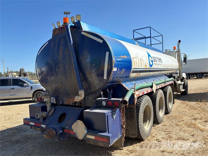 Freightliner Coronado 122 8x6 Water Truck (Inoperable) Autocisterne