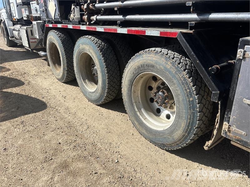 Freightliner Coronado 122 8x6 Sleeper Pressure Truck Ostali kamioni