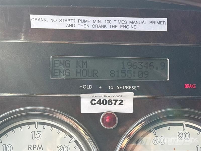 Freightliner Coronado 122 8x6 Sleeper Pressure Truck Ostali kamioni