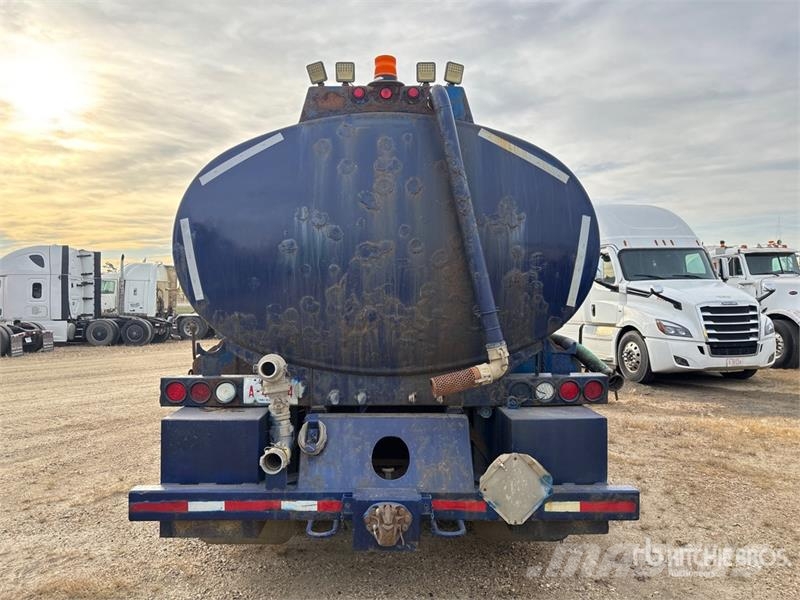 Freightliner Coronado 122 20000 L 8x6 Water Truck (Inoperable) صهاريج مياه