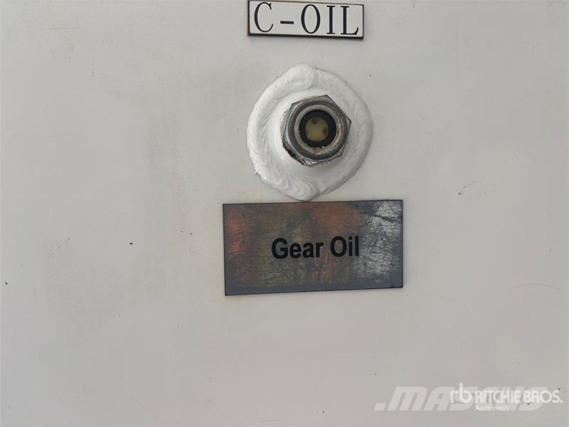 Freightliner Coronado 122 6x4 Lube Truck Tankwagen