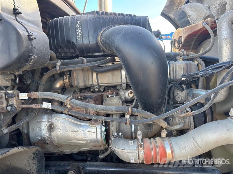 Freightliner Coronado 122SD Trekkers
