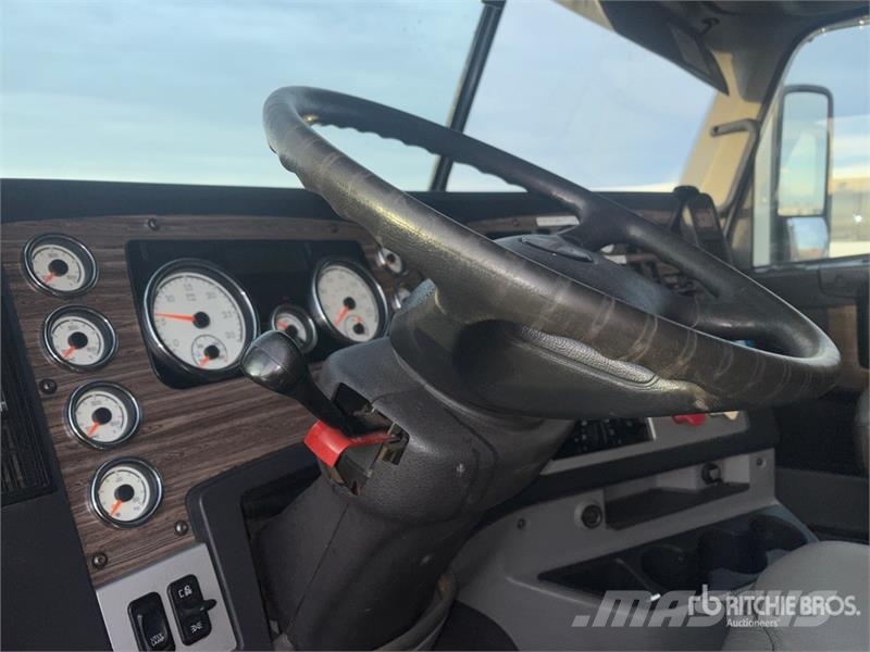 Freightliner Coronado 122 6x4 T/A Dump Truck Kipper