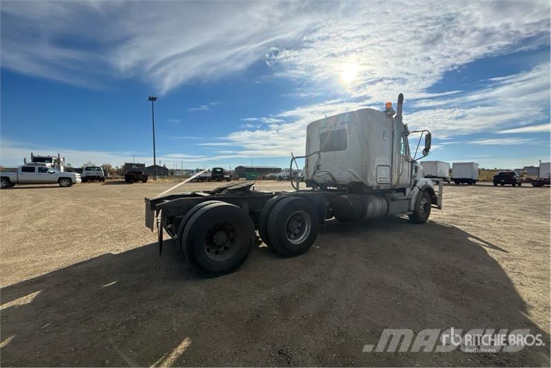Freightliner Coronado 122SD Trekkers