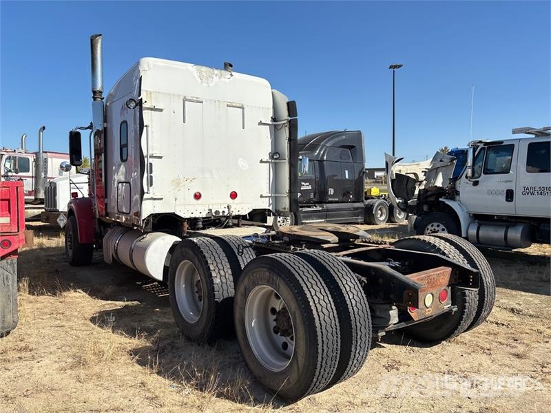 Freightliner Coronado 122 6x4 T/A Sleeper Truck Tractor Çekiciler