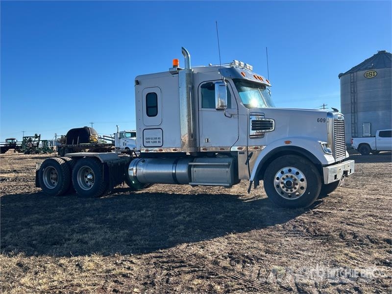 Freightliner Coronado 6x4 T/A Sleeper Truck Tractor Sadulveokid