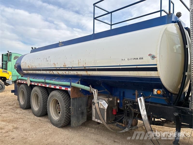 Freightliner Coronado 122 20000 L 8x6 Water Truck (Inoperable) صهاريج مياه