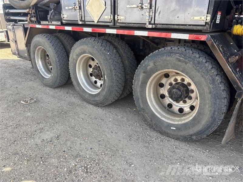 Freightliner Coronado 122 8x6 Sleeper Pressure Truck Ostali kamioni