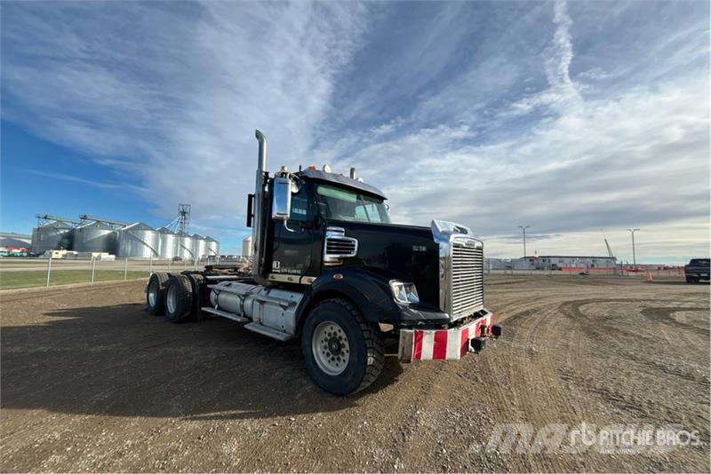Freightliner Coronado SD 6x4 Heavy Haul T/A Day Cab Truck Tract Trekkers