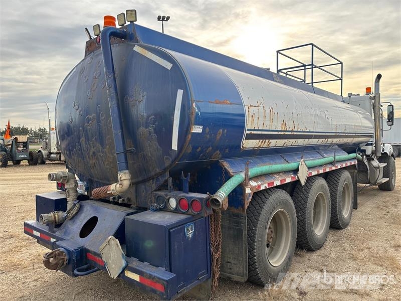 Freightliner Coronado 122 20000 L 8x6 Water Truck (Inoperable) صهاريج مياه