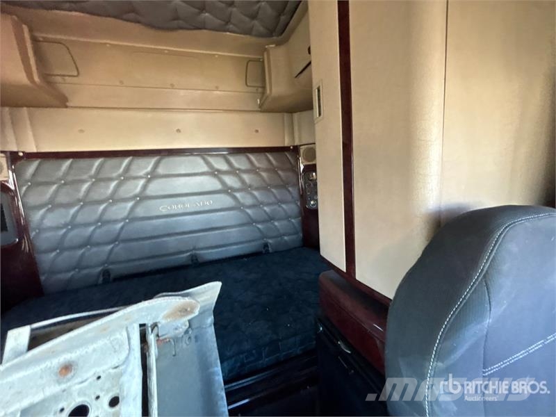 Freightliner Coronado 122 6x4 T/A Sleeper Truck Tractor Çekiciler