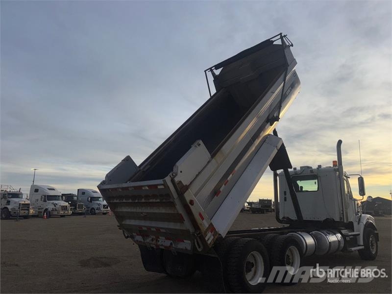 Freightliner Coronado 122 6x4 T/A Dump Truck Kipper