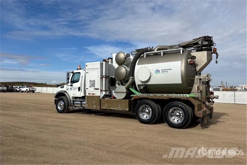 Freightliner F2 on Freightliner M2 6x4 Vacuum Excavator Truck Paine-/imuautot